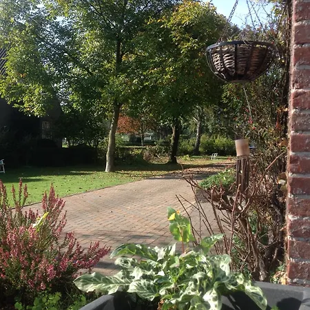 Holiday home Holiday Smitske